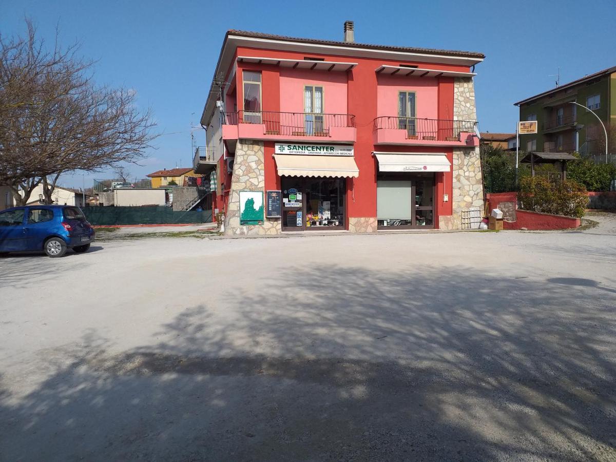 Bed & Breakfast La Rosa Rossa Cagli Bagian luar foto