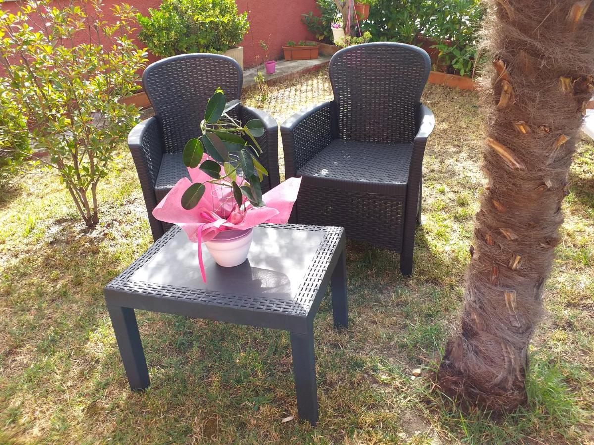 Bed & Breakfast La Rosa Rossa Cagli Bagian luar foto