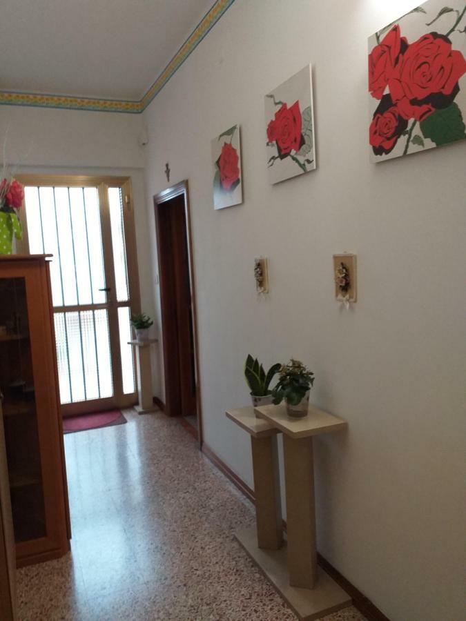 Bed & Breakfast La Rosa Rossa Cagli Bagian luar foto